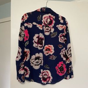 Medium express button up flower shirt